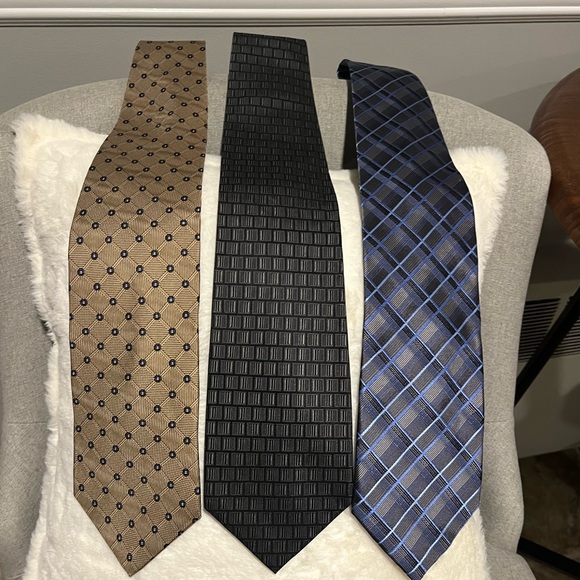 3 Ties for the Price of 1 Kenneth Cole, Nautica, & Farentino Ferre Great shape! - Picture 4 of 4